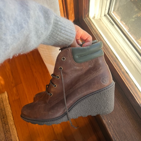 Timberland Women's Dark Brown Wedge Boots - Picture 3 of 6